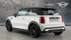 MINI Hatchback 1.5 Cooper Exclusive 3dr Auto Petrol Hatchback